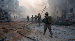 عطوان تحلیل کرد؛ مینگذاری منازل و منفجر کردن بشکههای انفجاری در شمال غزه/ آیا این هولوکاست نیست؟