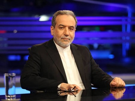 عراقچی: هرگز اجازه نمی‌دهیم کسی سرنوشت ما را تعیین کند