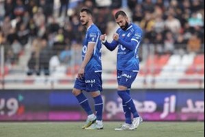 مدافع مصدوم استقلال با تیم به امارات میرود