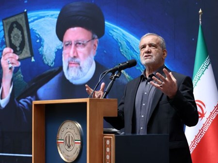 پزشکیان:مسلمانان موظف به مقابله با ظلم و بی عدالتی هستند/ شهید رئیسی مدیر خستگی ناپذیر