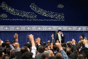 گزیده سخنان حضرت آیت الله خامنهای در مراسم اولین سالگرد شهدای خدمت: گمان نمیکنیم مذاکره با آمریکا به نتیجهای برسد و نمیدانیم چه خواهد شد
