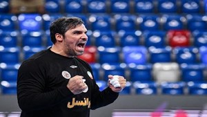 دروازهبان ۳۹ ساله ایران لژیونر شد