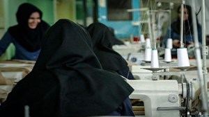 صادرات اقلام تولیدی زنان سرپرست خانوار با ایجاد تعاونیهای منطقهای