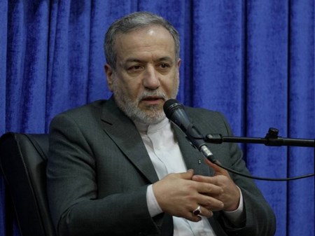 عراقچی: مردم ایران زیر بار توقف غنی‌سازی نمی‌روند/ در بحث هسته‌ای مبنای حرکت ما نفی سلطه است