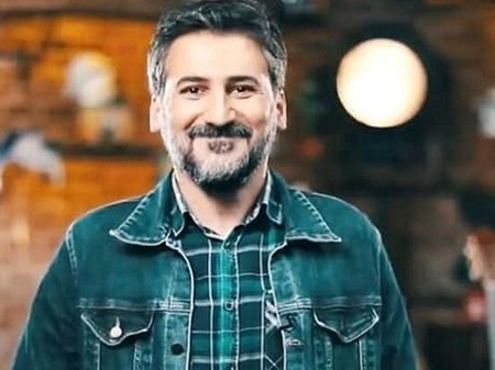 «ممیزی» شعر و ترانه در پلتفرم؛ وحید آقاپور با شخصیت استاد بازگشت