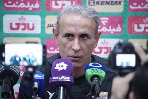 گلمحمدی: از نمایش باشکوه هواداران فولاد قدردانی میکنم/ تساوی عادلانه بود