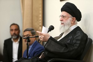 رهبر انقلاب در دیدار دستاندرکاران کنگره شهدای مدافع حرم و جبهه مقاومت: حرکت مدافعان حرم ایران و منطقه را نجات داد